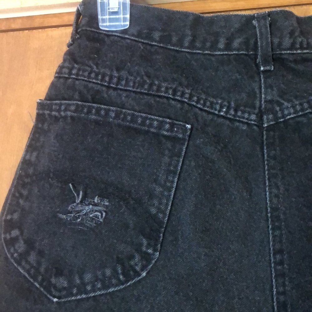 Vintage Chic black cutoff distressed shorts - Picture 7 of 10